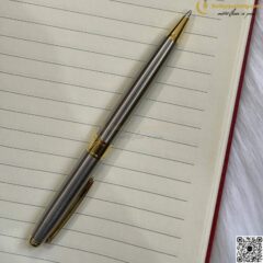 Bút Kim Loại Xoay V031 Làm Quà Tặng 18 butkyquatang.com V031 + Butkyquatang.com