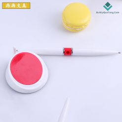 Bút Bi Để Bàn BĐB-04 In Logo 6 butkyquatang.com Bút Bi Để Bàn BĐB-04 1