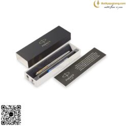 Bút Máy Parker Jotter Stainless Steel Fountain Pen 2030948 4 butkyquatang.com Bút Máy Parker Jotter Stainless Steel Fountain Pen 2030948 (4)