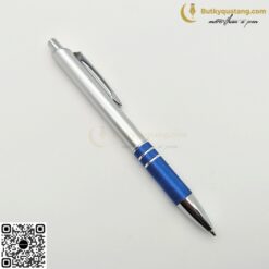 Bút Nhựa Bấm Đầu Tròn V116 In Logo 5 butkyquatang.com bút bi nhựa đầu bấm in logo V116 2