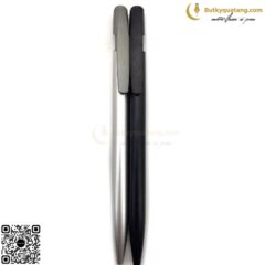 Bút Bấm Bằng Nhựa In Logo Quảng Cáo V117 17 butkyquatang.com bút bi nhựa nút bấm V117 in logo – butkyquatang.com