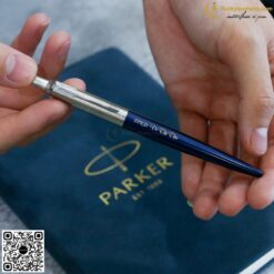 Bút Bi Cao Cấp Parker Jotter Đ-Royal Blue CT TB6-1953347 (3501179533476) 9 butkyquatang.com Bút Bi Cao Cấp Parker Jotter Đ-Royal Blue CT TB6-1953347