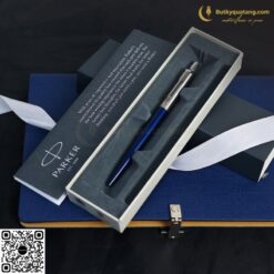 Bút Bi Cao Cấp Parker Jotter Đ-Royal Blue CT TB6-1953347 (3501179533476) 12 butkyquatang.com Bút Bi Cao Cấp Parker Jotter Đ-Royal Blue CT TB6-1953347 (3501179533476) 5