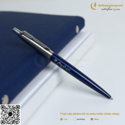 Bút Bi Cao Cấp Parker Jotter Đ-Royal Blue CT TB6-1953347 (3501179533476) 8 butkyquatang.com Bút Bi Cao Cấp Parker Jotter Đ-Royal Blue CT TB6-1953347 (3501179533476) 7