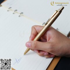 Bút Bi Cao Cấp Parker Jotter XL X-MN Gold GT TB6-2122658 (3026981226588) 26 butkyquatang.com Bút Bi Cao Cấp Parker Jotter XL X-MN Gold GT TB6-2122658 (4)