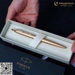Bút Bi Cao Cấp Parker Jotter XL X-MN Gold GT TB6-2122658 (3026981226588) 10 butkyquatang.com Bút Bi Cao Cấp Parker Jotter XL X-MN Gold GT TB6-2122658 (3026981226588) 10