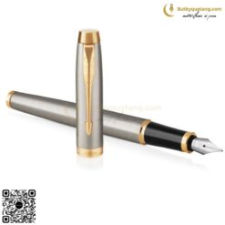 Bút Máy Cao Cấp Parker IM Brushed Metal GT TB4-1975601 (3501179756011) 6 butkyquatang.com Bút Máy Cao Cấp Parker IM Brushed Metal GT TB4-1975601 (1)