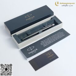Bút bi cao cấp Parker Jotter PRM Đ-OF Grey CT TB6-1953417 11 butkyquatang.com Bút bi cao cấp Parker Jotter PRM Đ-OF Grey CT TB6-1953417 3