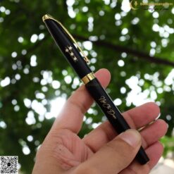 Bút Kim Loại Nắp Đậy V036 6 butkyquatang.com V036 3 butkyquatang.com