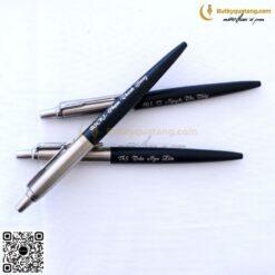 Bút Bi Cao Cấp Parker Jotter Đ-BDST Black CT TB6-1953346 (3501179533469) 14 butkyquatang.com Bút Bi JOT Đ-BDST Black CT TB6-1953346 (1)