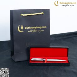 Bút Kim Loại Xoay V022 Khắc Tên Làm Quà Tặng 5 butkyquatang.com Bút Kim Loại Xoay Khắc Tên V022 9
