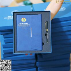 Set Quà Tặng Sổ Tay Bìa Còng + Bút GS101 In Logo 9 butkyquatang.com Set Quà Tặng Sổ Tay Bìa Còng + Bút GS101 In Logo