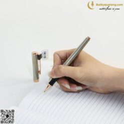 but ky cao cap pentel k600 pg ngoi 0 7mm muc xanh 02 butkyquatang.com