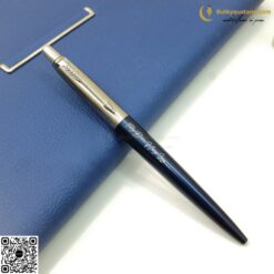 Bút Bi Cao Cấp Parker Jotter Đ-Royal Blue CT TB6-1953347 (3501179533476) 10 butkyquatang.com Bi Cao Cấp Parker Jotter Đ-Royal Blue CT TB6-1953347 khắc tên 2