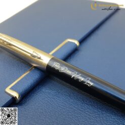 Bút Bi Cao Cấp Parker Jotter Đ-Royal Blue CT TB6-1953347 (3501179533476) 21 butkyquatang.com Bi Cao Cấp Parker Jotter Đ-Royal Blue CT TB6-1953347 khắc tên 3