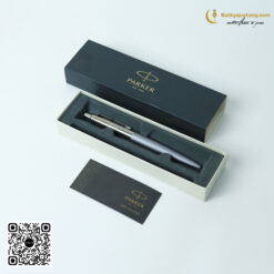 Bút Bi Cao Cấp Parker Jotter XL Đ-MGrey CT TB6-2068514 (3026980685140) 15 butkyquatang.com Bút Bi Cao Cấp Parker Jotter XL Đ-MGrey CT TB6-2068514 1