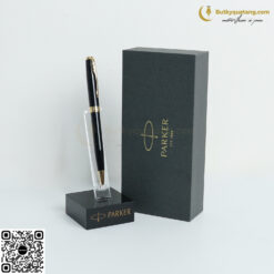 Bút Bi Parker Sonnet Black Lacquer GT Ballpoint Pen 1931497 3 butkyquatang.com Bút Bi Parker Sonnet Black Lacquer GT Ballpoint Pen 1931497 5