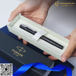 Bút Dạ Bi Parker Vector XL Black 2159779Z 10 butkyquatang.com Bút Dạ Bi Parker Vector XL Black 2159779Z 8