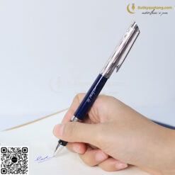 Bút Dạ Bi Waterman Hemisphere Lessence Blue Lacquer CT Rollerball Pen 2166469 4 butkyquatang.com Bút Dạ Bi Waterman Hemisphere Lessence Blue Lacquer CT Rollerball Pen 2166469 4