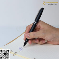 Bút Lông Bi Waterman Expert Metallic Black Lacquer RT Rollerball Pen 2119190 10 butkyquatang.com Bút Lông Bi Waterman Expert Metallic Black Lacquer RT Rollerball Pen 2119190 4