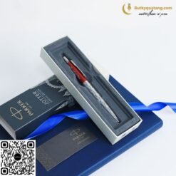Bút Bi Cao Cấp Parker Jotter SE X-Red CLAS CT GB6-2025827 (3026980258276) 4 butkyquatang.com but bi cao cap parker jotter se x red clas ct gb6 2025827 04 butkyquatang.com