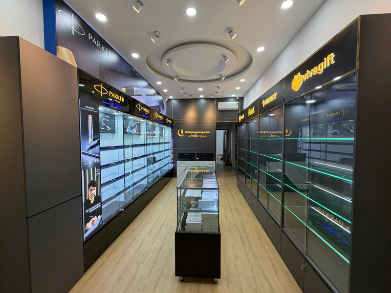 showroom thứ 3 chuỗi cửa hàng butkyquatang