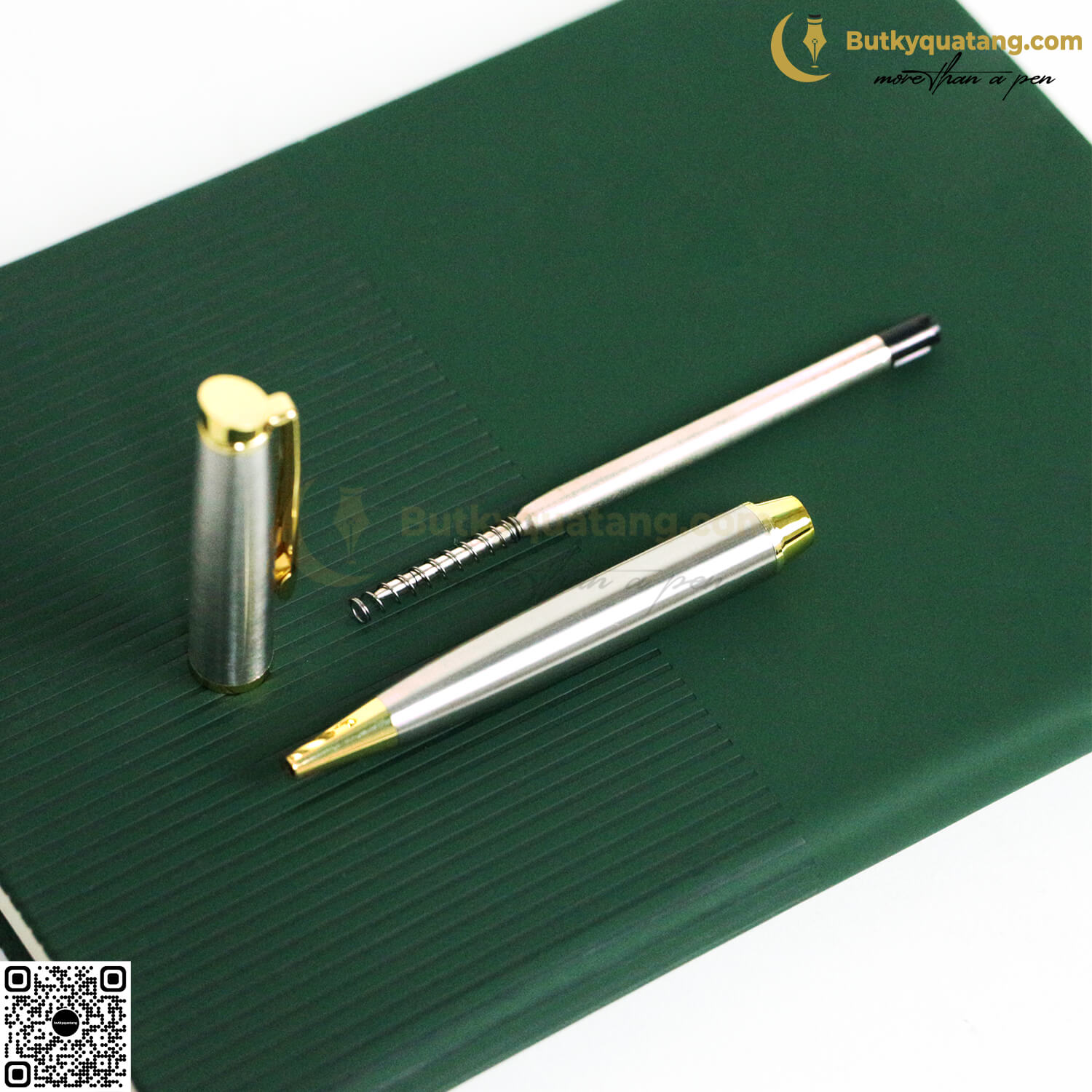 Bút Bi Xoay Kim Loại V062 11 butkyquatang.com but bi xoay kim loai v062 04 butkyquatang.com