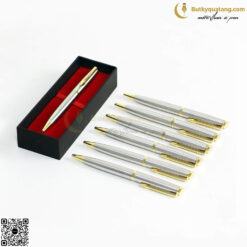 Bút Bi Xoay Kim Loại V062 3 butkyquatang.com but bi xoay kim loai v062 07 butkyquatang.com