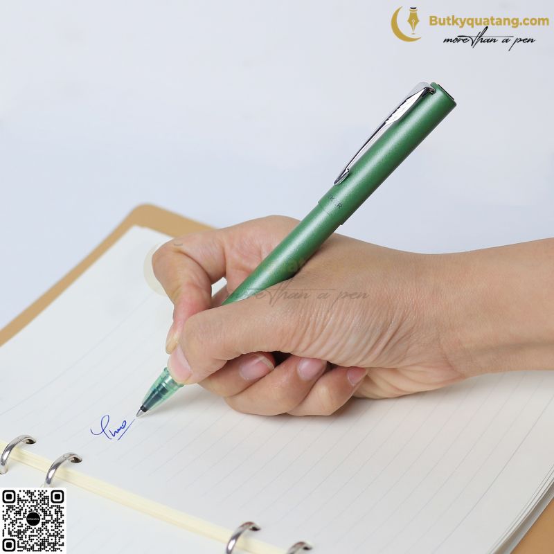Bút ký mua ở nước ngoài có thay được ruột tại Việt Nam không? 1 butkyquatang.com Bút ký mua ở nước ngoài có thay được ruột tại Việt Nam không? - Butkyquatang.com