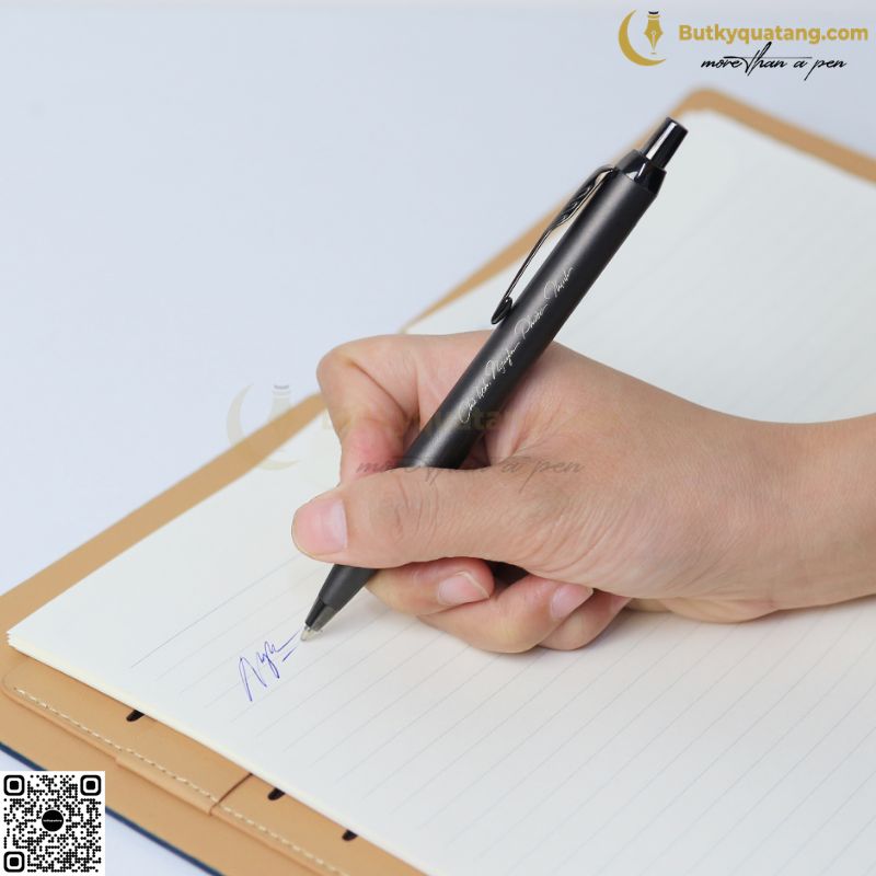 Vì sao doanh nhân cần một cây bút ký riêng? - Butkyquatang.com